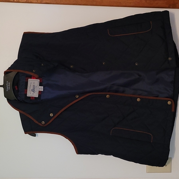 G H Bass Jackets & Blazers - G H Bass ladies navy quilted vest Sz XL